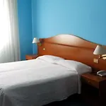 Отель Florida 2*