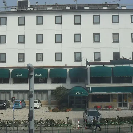 佛罗里达酒店 2*