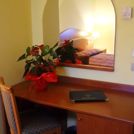 호텔 Florida 피오베디사코